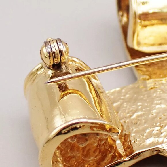 CHANEL CC Logo Cross Pin Brooch 94P Gold France Vintage - Picture 4 of 6